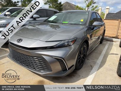 Used 2025 Toyota Camry SE w/ Convenience Package