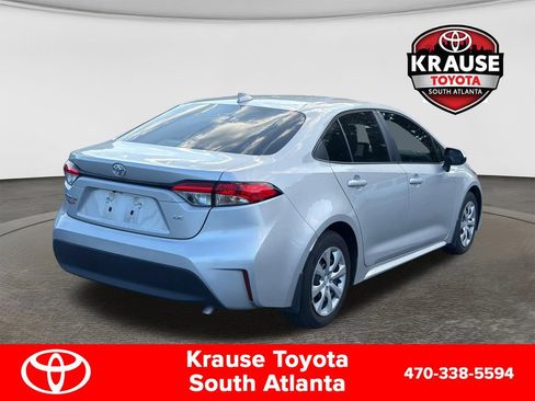 Used 2025 Toyota Corolla LE FWD image 8