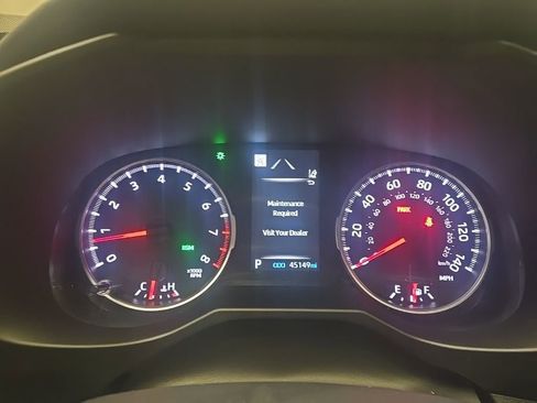 Used 2022 Toyota RAV4 XLE image 8