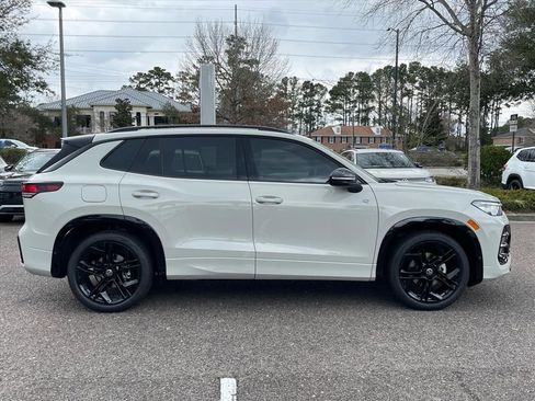 New 2026 Volkswagen Tiguan SE R-Line image 2