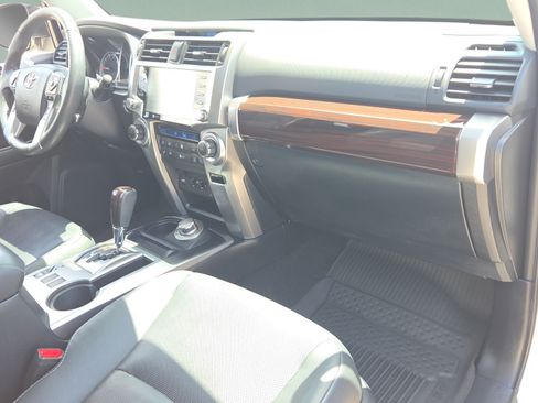 Used 2021 Toyota 4Runner Limited AWD/4WD image 29