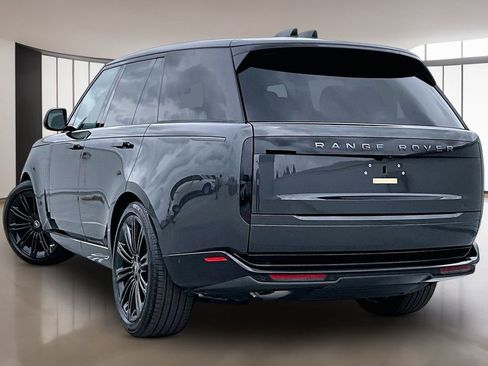 New 2025 Land Rover Range Rover SE image 3