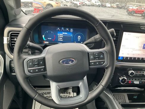 New 2026 Ford F250 Lariat w/ Black Appearance Package image 21