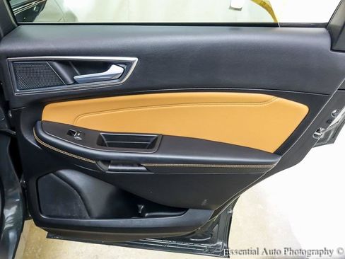 Certified 2024 Ford Edge Titanium w/ Titanium Elite Package image 24