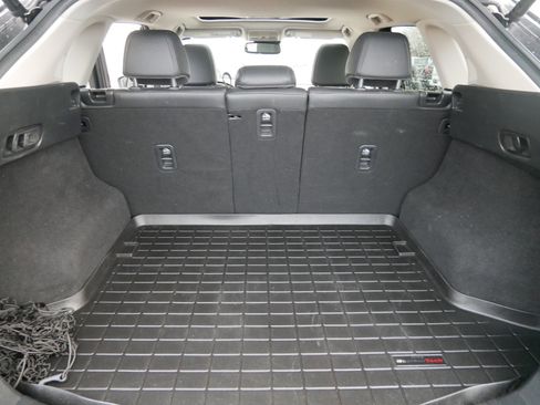 Used 2020 MAZDA CX-5 Touring image 11