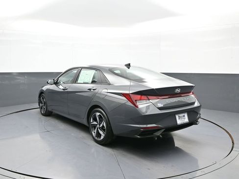 Certified 2023 Hyundai Elantra SEL w/ Convenience Package FWD image 8