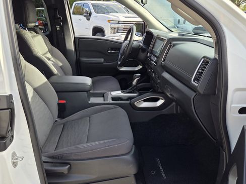 Used 2024 Nissan Frontier SV w/ SV Convenience Package RWD image 22