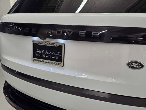Used 2023 Land Rover Range Rover Long Wheelbase SE AWD/4WD image 14