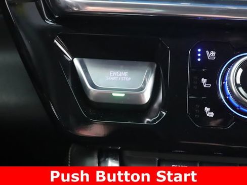 Used 2026 GMC Sierra 2500 Denali Ultimate w/ LPO, Black Badging Package AWD/4WD image 25