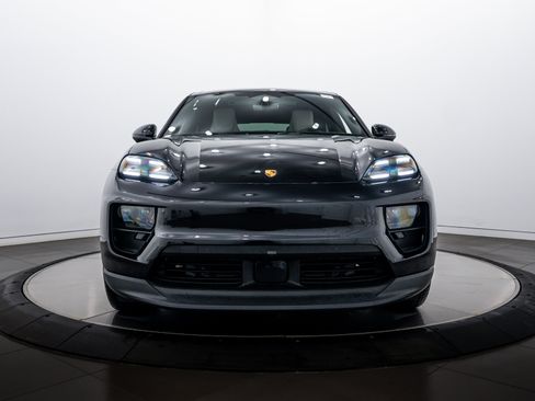 New 2026 Porsche Macan 4 Electric AWD/4WD image 10