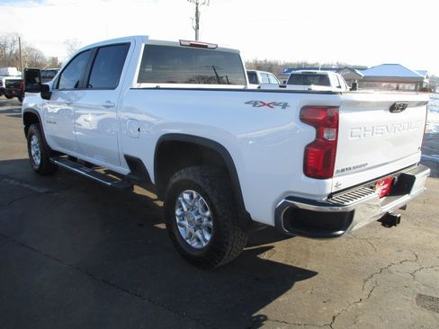 Certified 2022 Chevrolet Silverado 3500 LT w/ Remote Start Package image 9