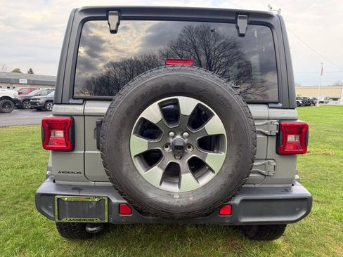 Used 2021 Jeep Wrangler Unlimited Sahara w/ Uconnect 4C Nav & Sound Group AWD/4WD image 4