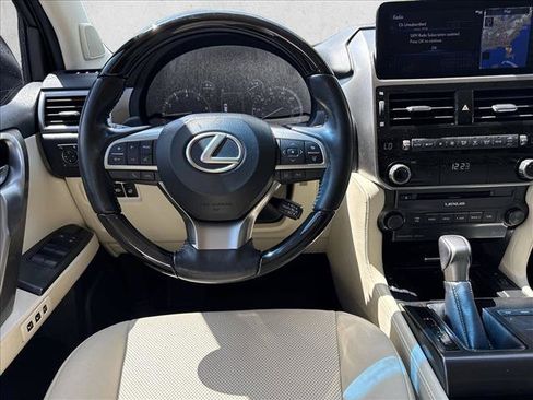 Used 2023 Lexus GX 460 Premium AWD/4WD image 19