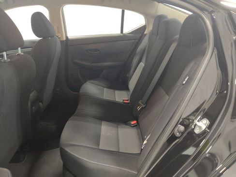 Used 2024 Nissan Sentra SV FWD image 18