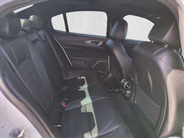 Used 2023 Alfa Romeo Giulia Estrema RWD image 21