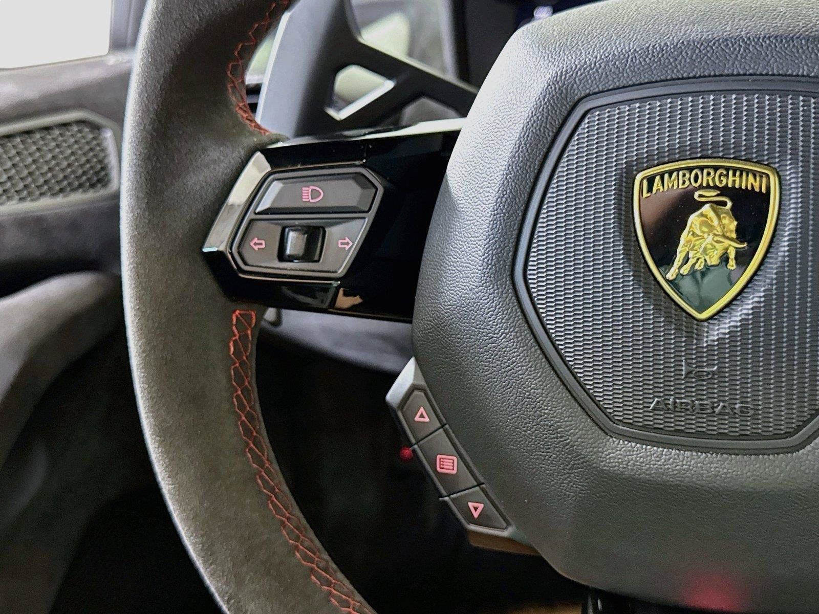 Used 2023 Lamborghini Huracan Sterrato AWD/4WD image 23