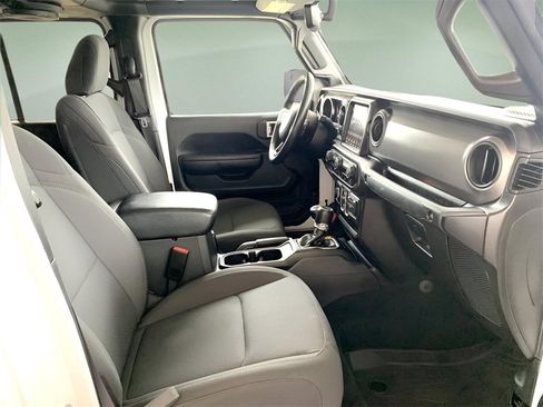 Used 2022 Jeep Gladiator Sport image 27