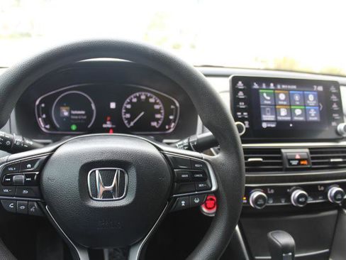 Used 2019 Honda Accord EX image 28