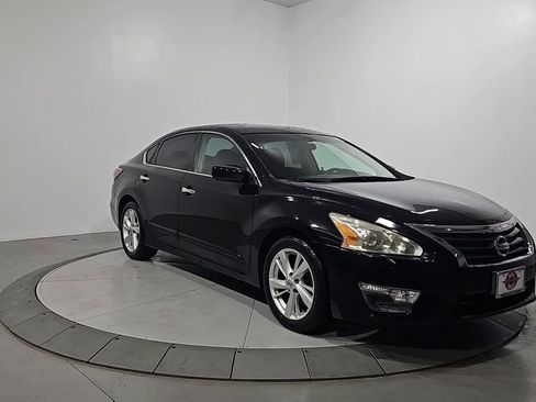 Used 2013 Nissan Altima 2.5 SV image 8
