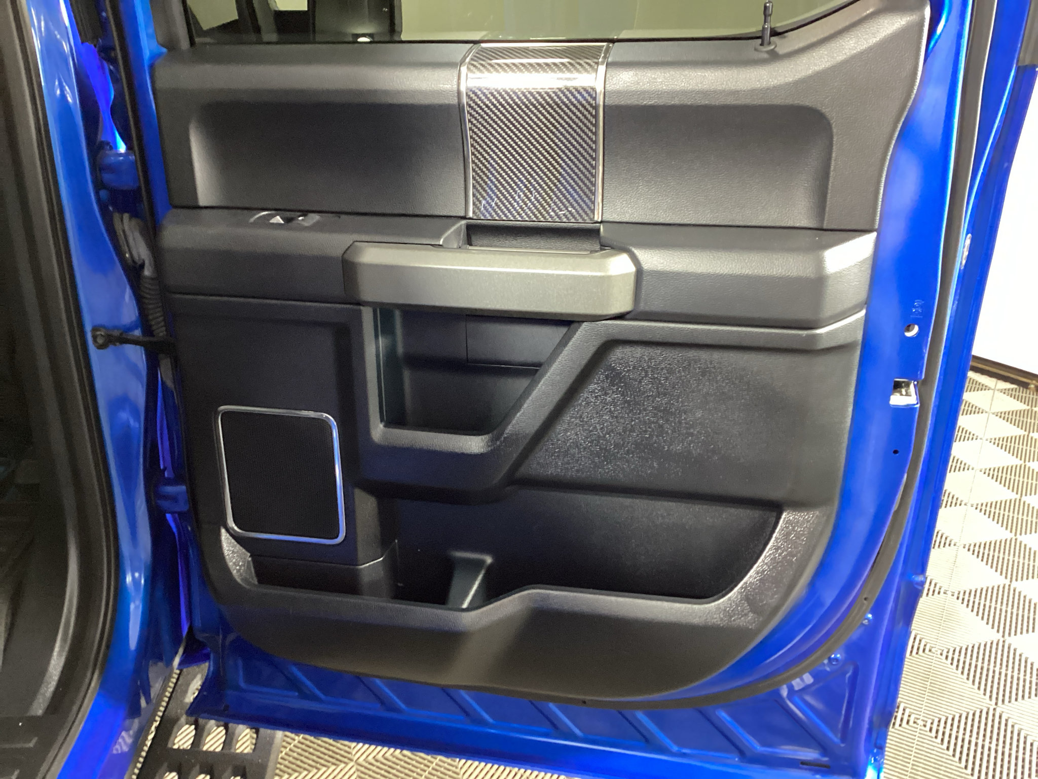 Used 2019 Ford F150 Raptor w/ Equipment Group 802A Luxury AWD/4WD image 13