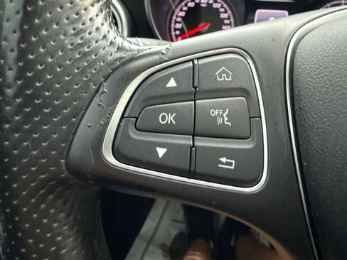 Used 2015 Mercedes-Benz C 300 4MATIC Sedan image 23