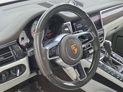 Used 2021 Porsche Macan GTS image 16