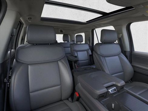 New 2025 Ford Expedition Active image 10