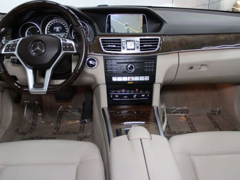 Used 2016 Mercedes-Benz E 350 4MATIC image 2