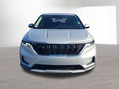 Used 2022 Kia Carnival LX image 16