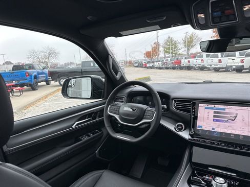 New 2025 Jeep Wagoneer Series II w/ Convenience Group I image 57