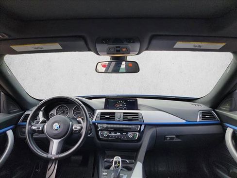 Used 2018 BMW 340i Gran Turismo xDrive image 18