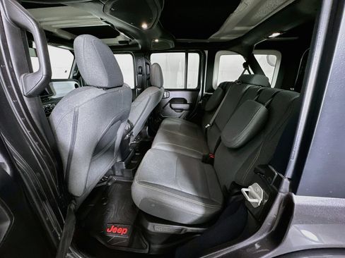 Used 2024 Jeep Wrangler Unlimited w/ Convenience Group AWD/4WD image 26