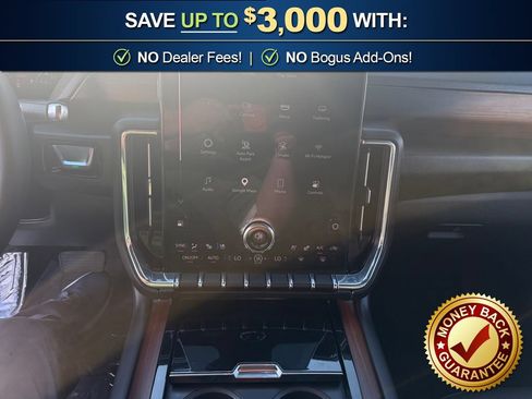 Used 2025 GMC Yukon XL Denali AWD/4WD image 20
