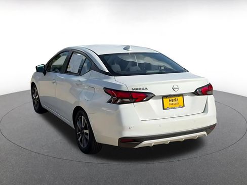 Used 2025 Nissan Versa SV FWD image 10