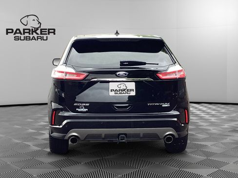 Used 2019 Ford Edge Titanium w/ Equipment Group 301A AWD/4WD image 4