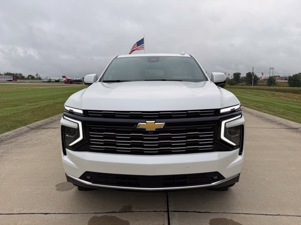 Used 2025 Chevrolet Tahoe High Country w/ Sun And Tow Package AWD/4WD image 12