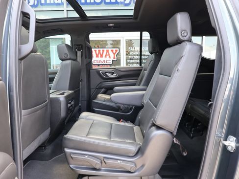 Used 2021 Chevrolet Suburban Z71 AWD/4WD image 27