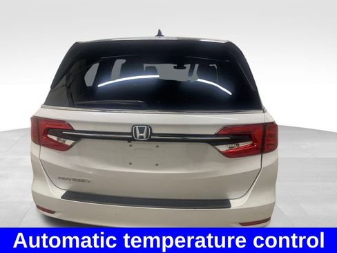 Used 2023 Honda Odyssey EX-L image 5