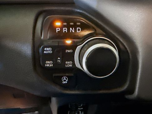 Used 2019 RAM 1500 Big Horn AWD/4WD image 20