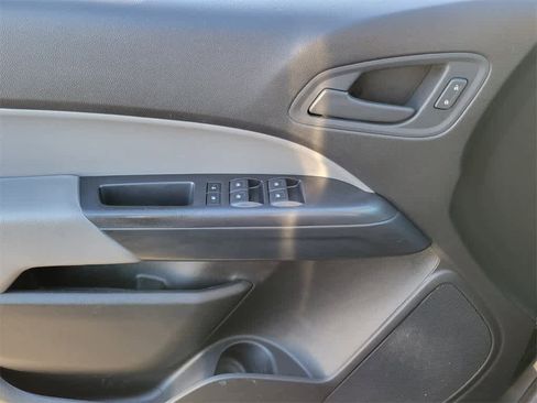 Used 2017 GMC Canyon 2WD Crew Cab w/ Convenience Package image 17