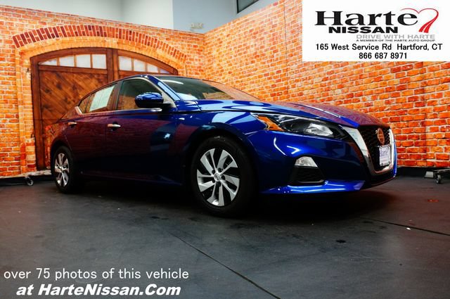 Certified 2022 Nissan Altima 2.5 S FWD image 1