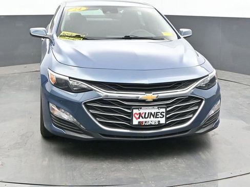 Used 2024 Chevrolet Malibu LT FWD image 3