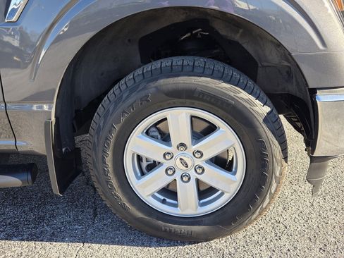 Used 2023 Ford F150 XLT w/ Trailer Tow Package image 10