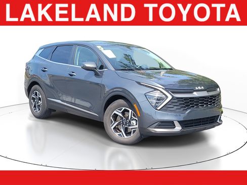 Used 2025 Kia Sportage LX FWD image 1