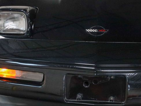 Used 1996 Chevrolet Corvette Convertible RWD image 40