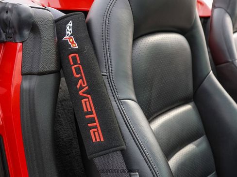 Used 2005 Chevrolet Corvette Convertible w/ Preferred Equipment Group image 37