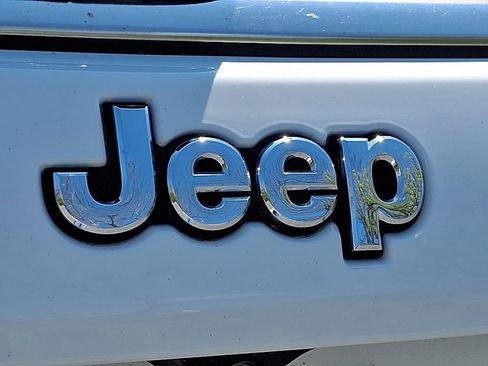 Used 2025 Jeep Compass Limited AWD/4WD image 22