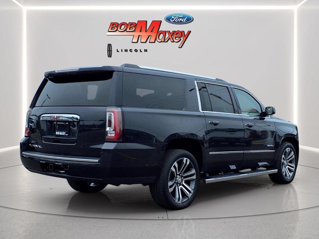 Used 2020 GMC Yukon XL Denali w/ Denali Premium Package AWD/4WD image 4
