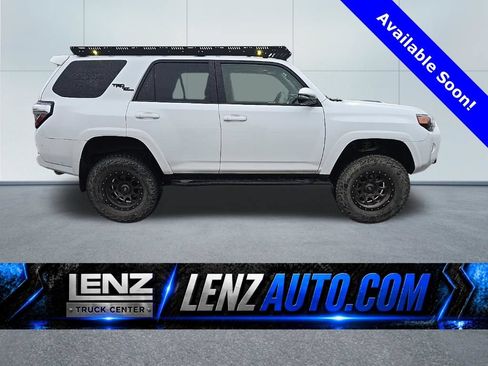 Used 2021 Toyota 4Runner TRD Off-Road Premium w/ Moonroof Package AWD/4WD image 1