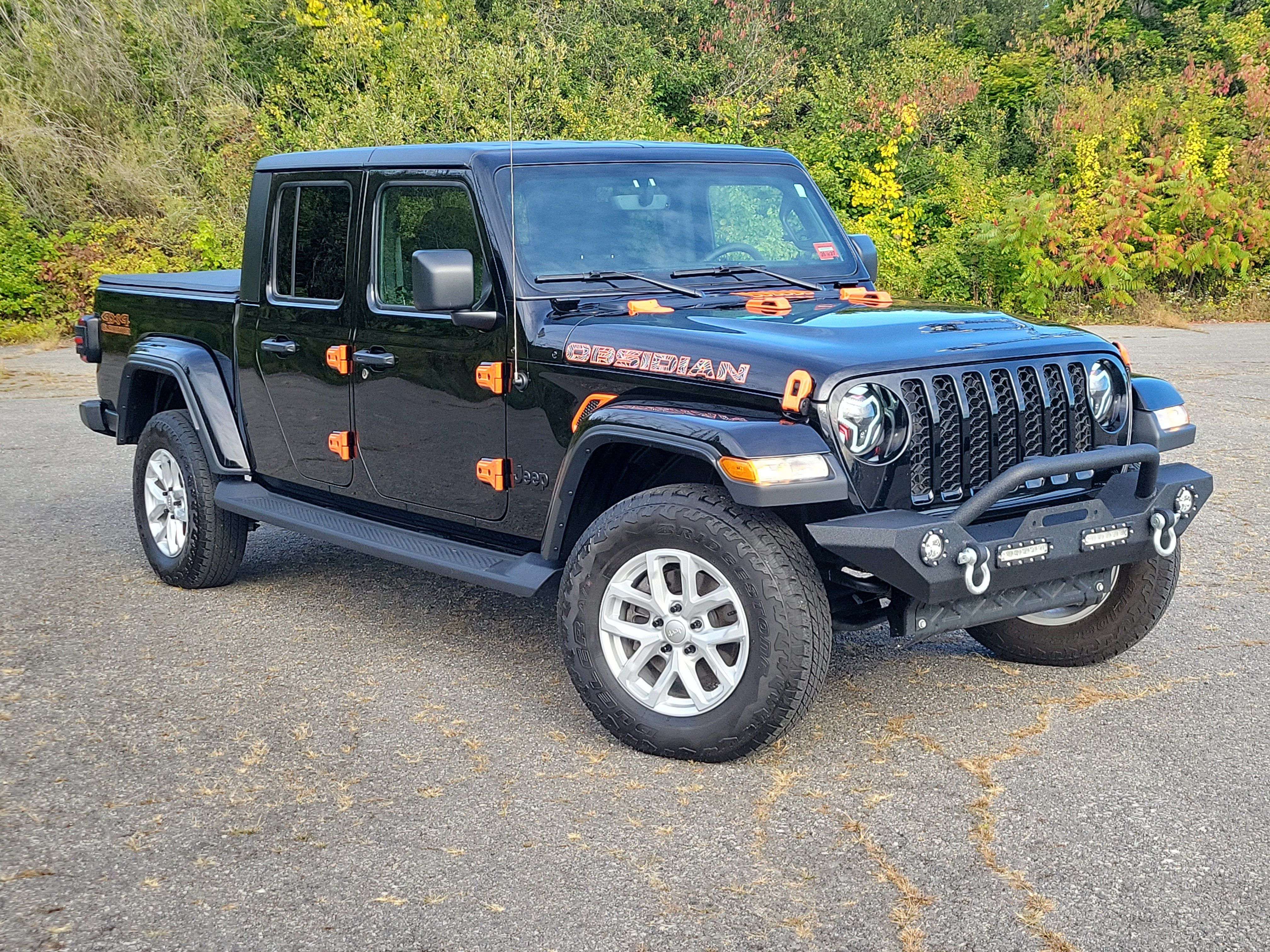 Used 2023 Jeep Gladiator Sport AWD/4WD image 3